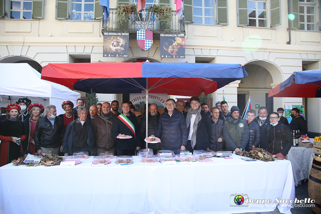 VBS_5958 - 10.ma Fiera Nazionale del Tartufo e Fiera dei Santi.jpg